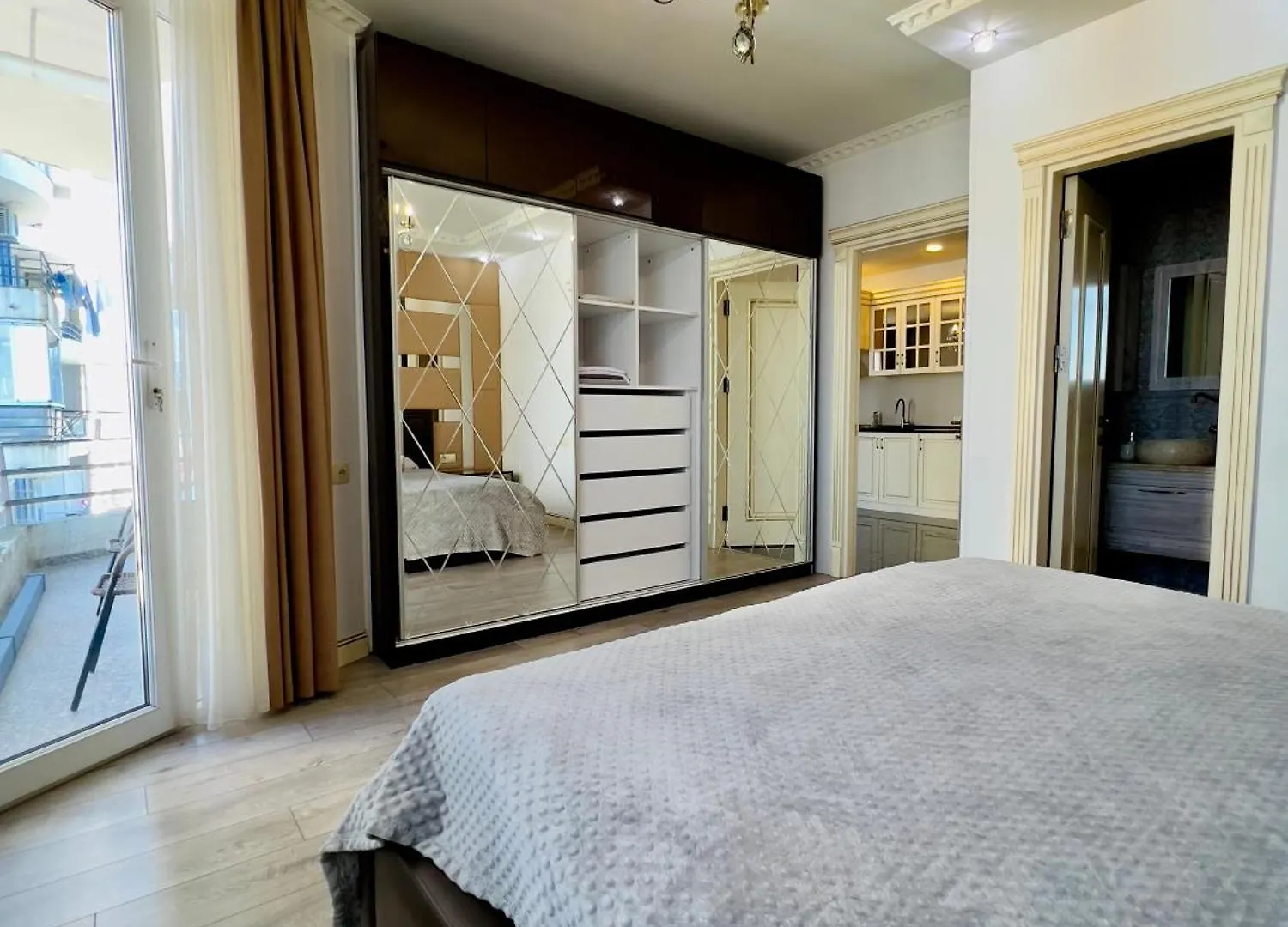 Квартира Люкс С Видом На Море И Горы Batumi Apartment