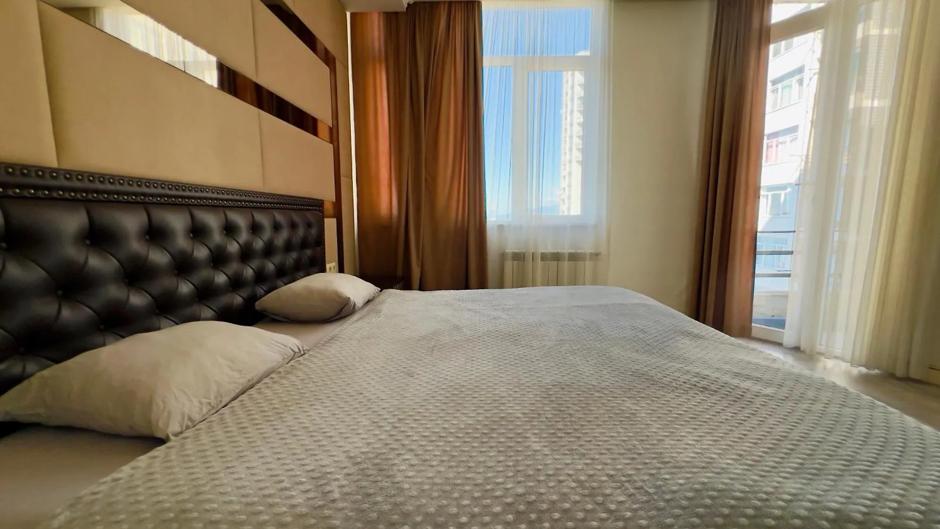 Apartment Квартира Люкс С Видом На Море И Горы Batumi